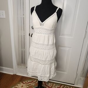 BCBGMAXAZIA Bohemian White Crochet Tiered Dress ‎ Size 2